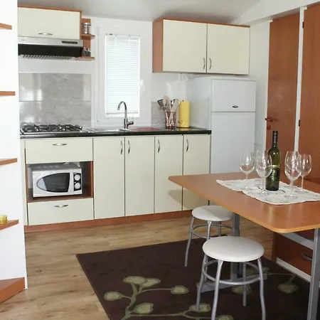 Mobile House Danijel 度假居 圣菲利普雅科夫
